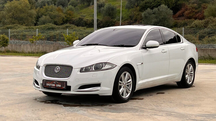 Jaguar XF