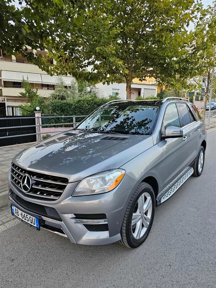 Mercedes-Benz ML-Class 2012