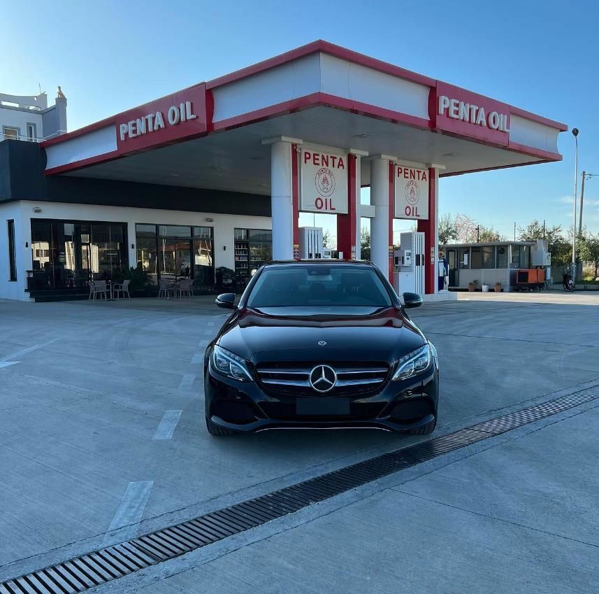 Mercedes-Benz C-Class 2018
