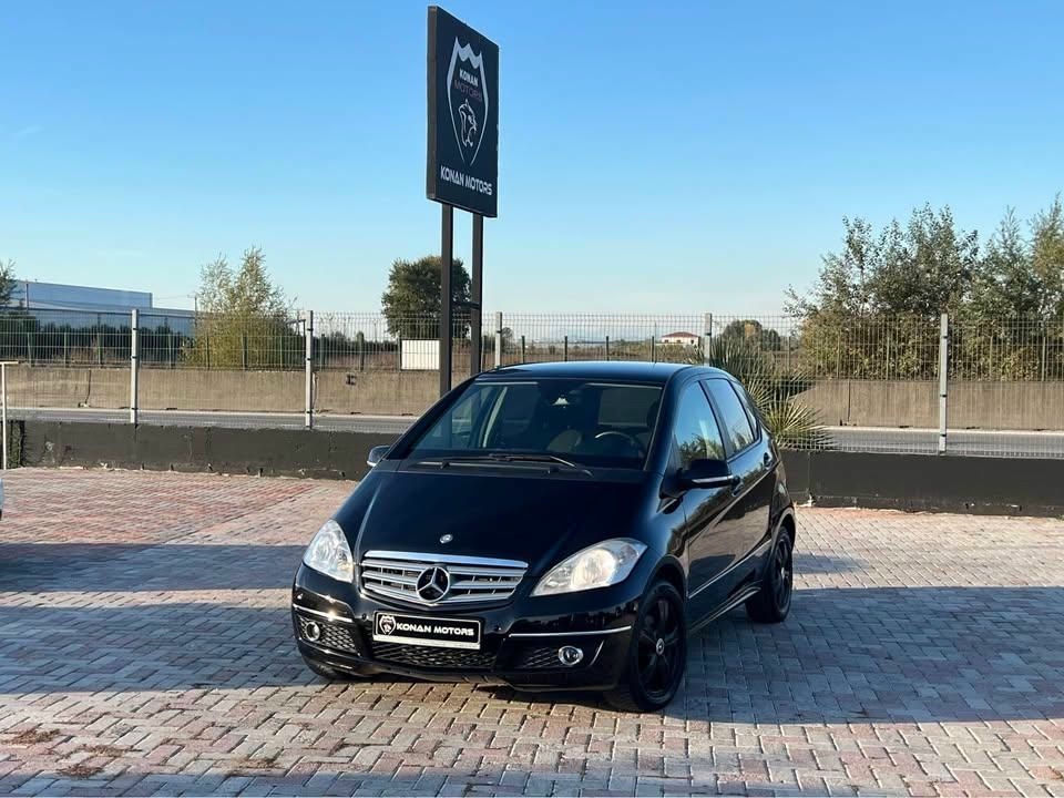 Mercedes-Benz A-Class 2011