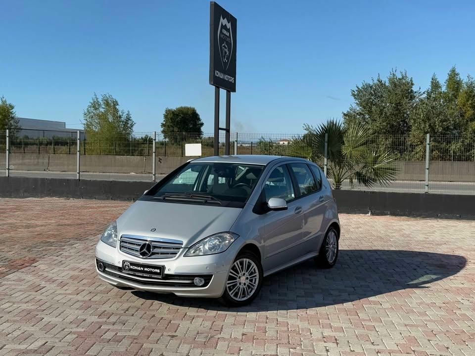 Mercedes-Benz A-Class 2011