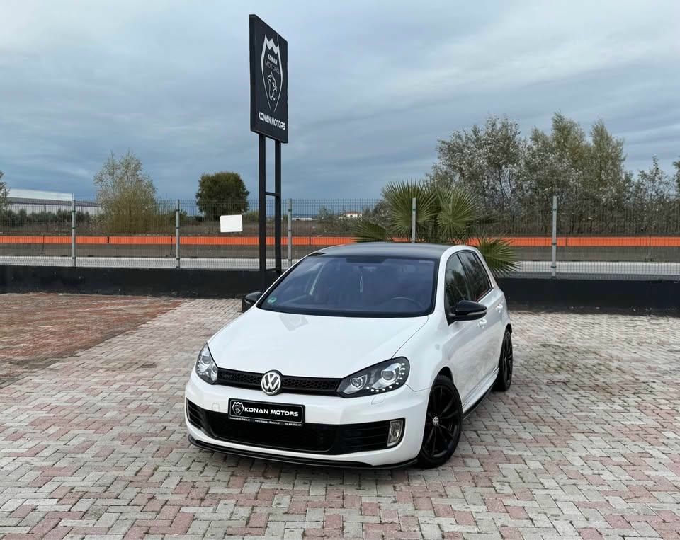 Volkswagen Golf GTI 2011