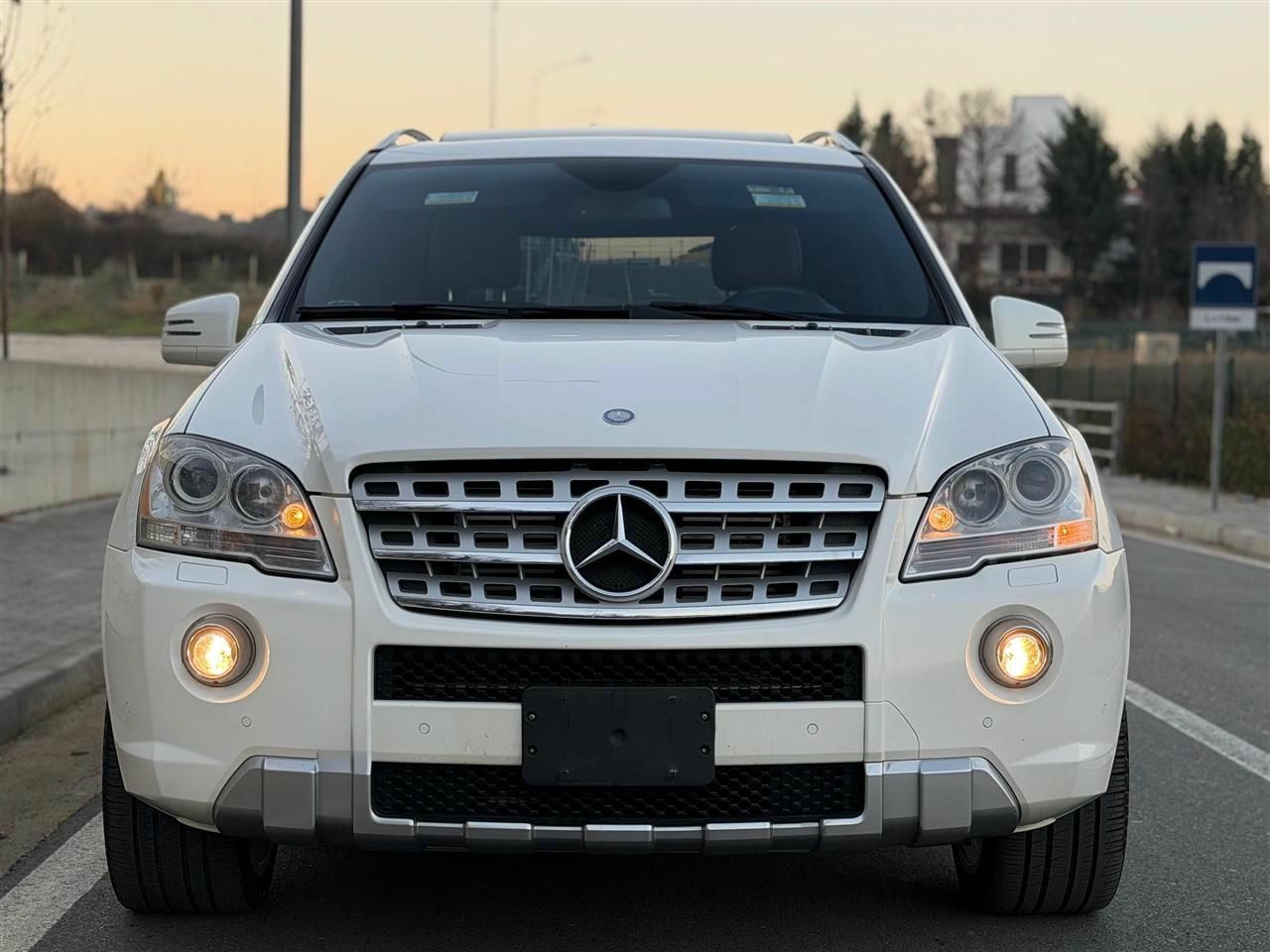 Mercedes-Benz ML-Class 2012