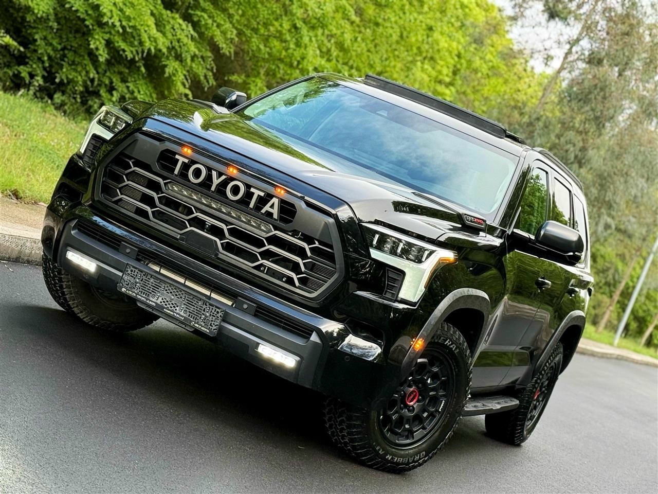 Toyota Sequoia 2023