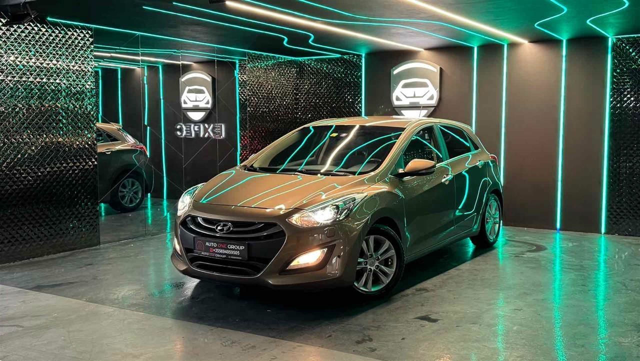 Hyundai i30 2012