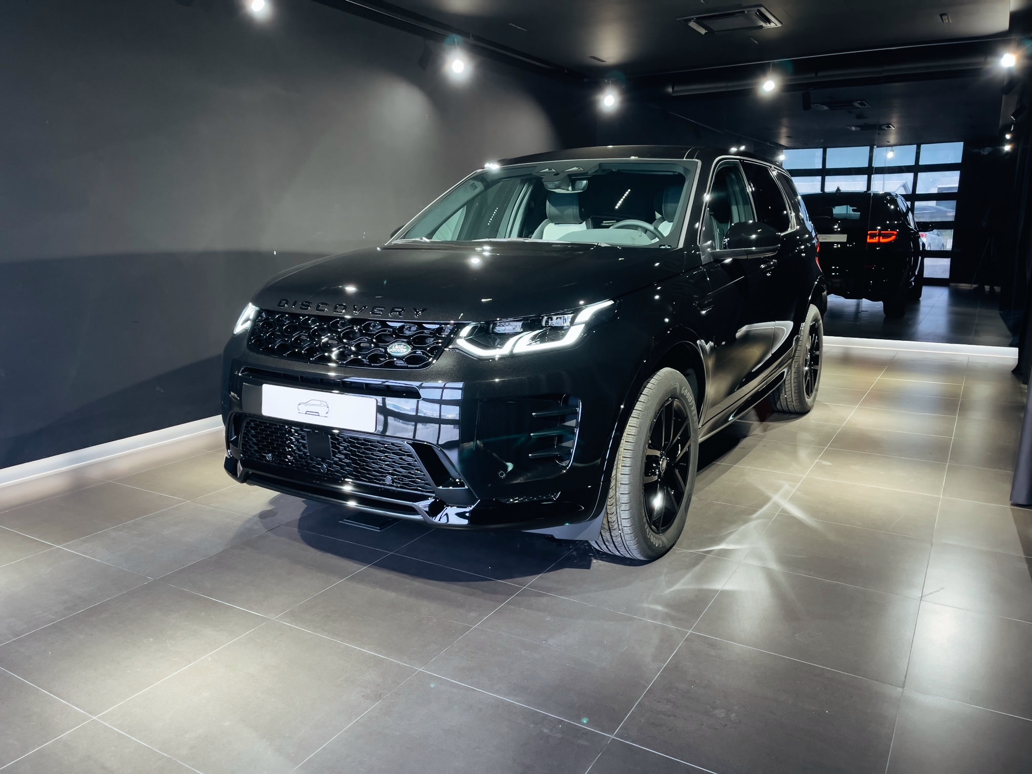 Land Rover Discovery 2024