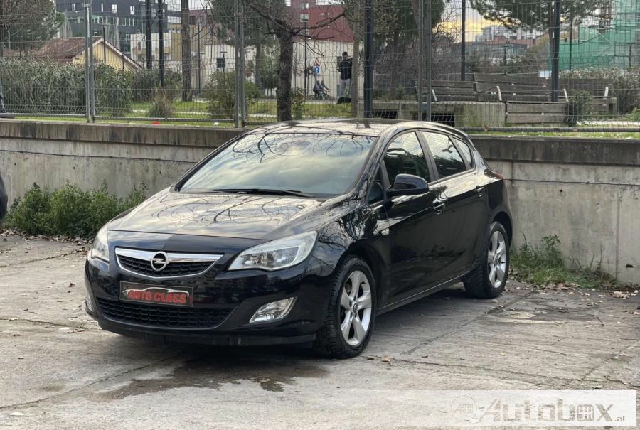 Opel Astra 2010