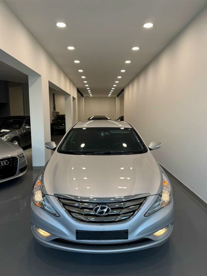 Hyundai Sonata 2010