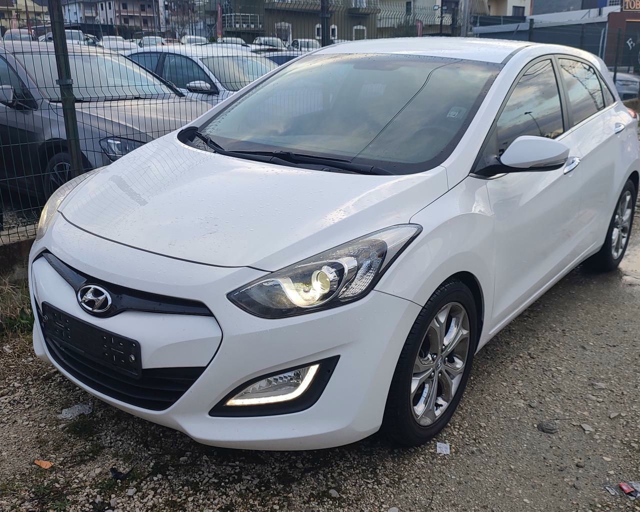 Hyundai i30 2013