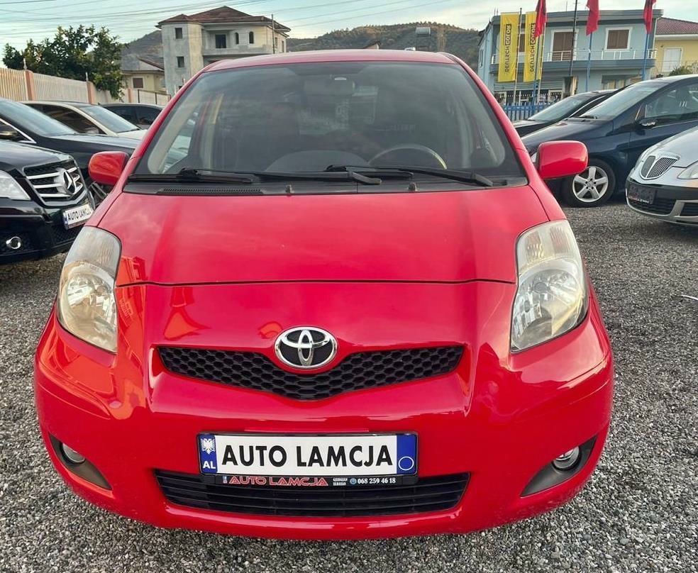 Toyota Yaris 2011