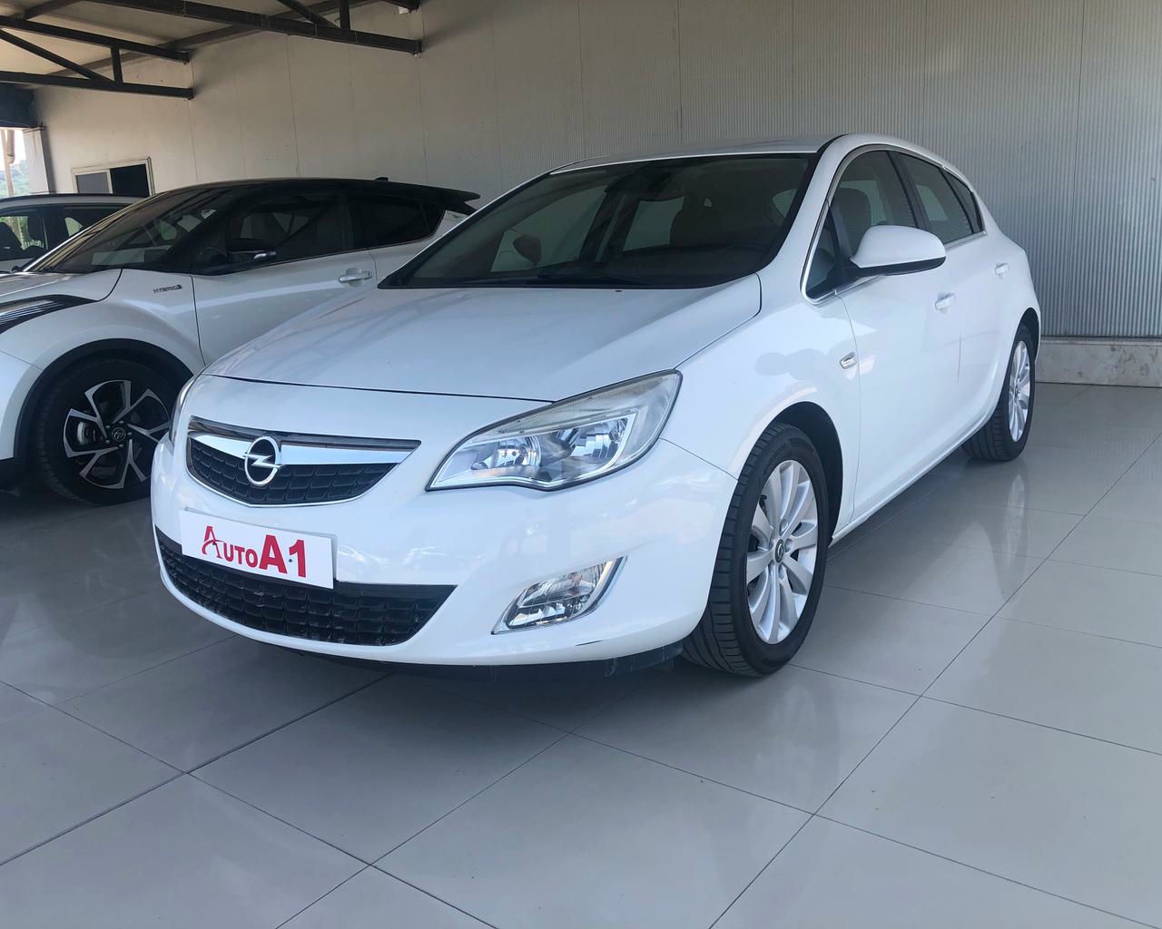 Opel Astra 2010