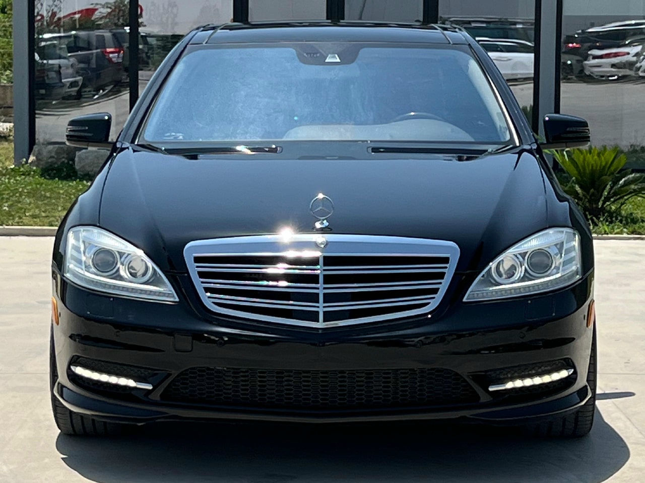 Mercedes-Benz S-Class 2012