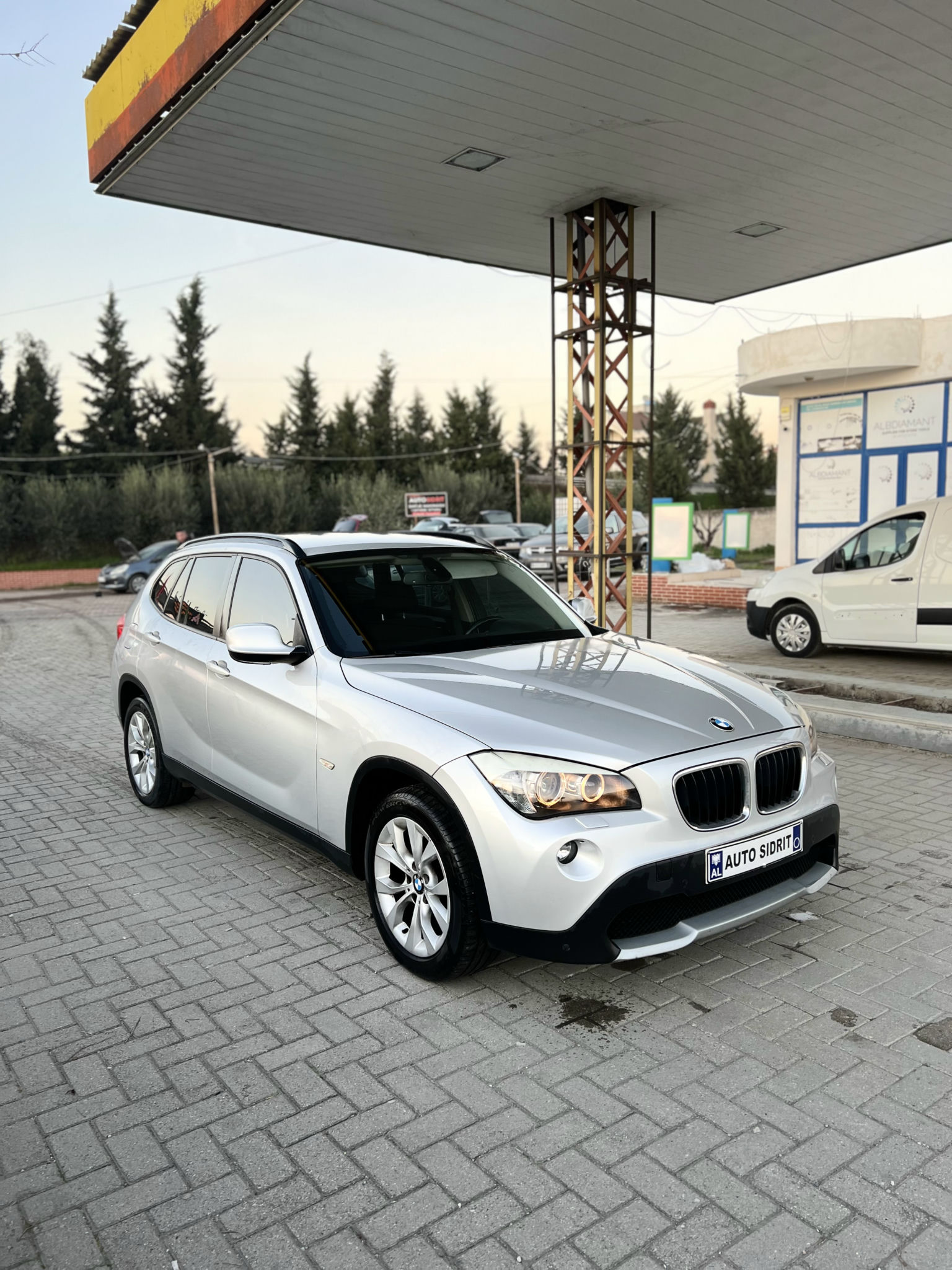 BMW X1 2011