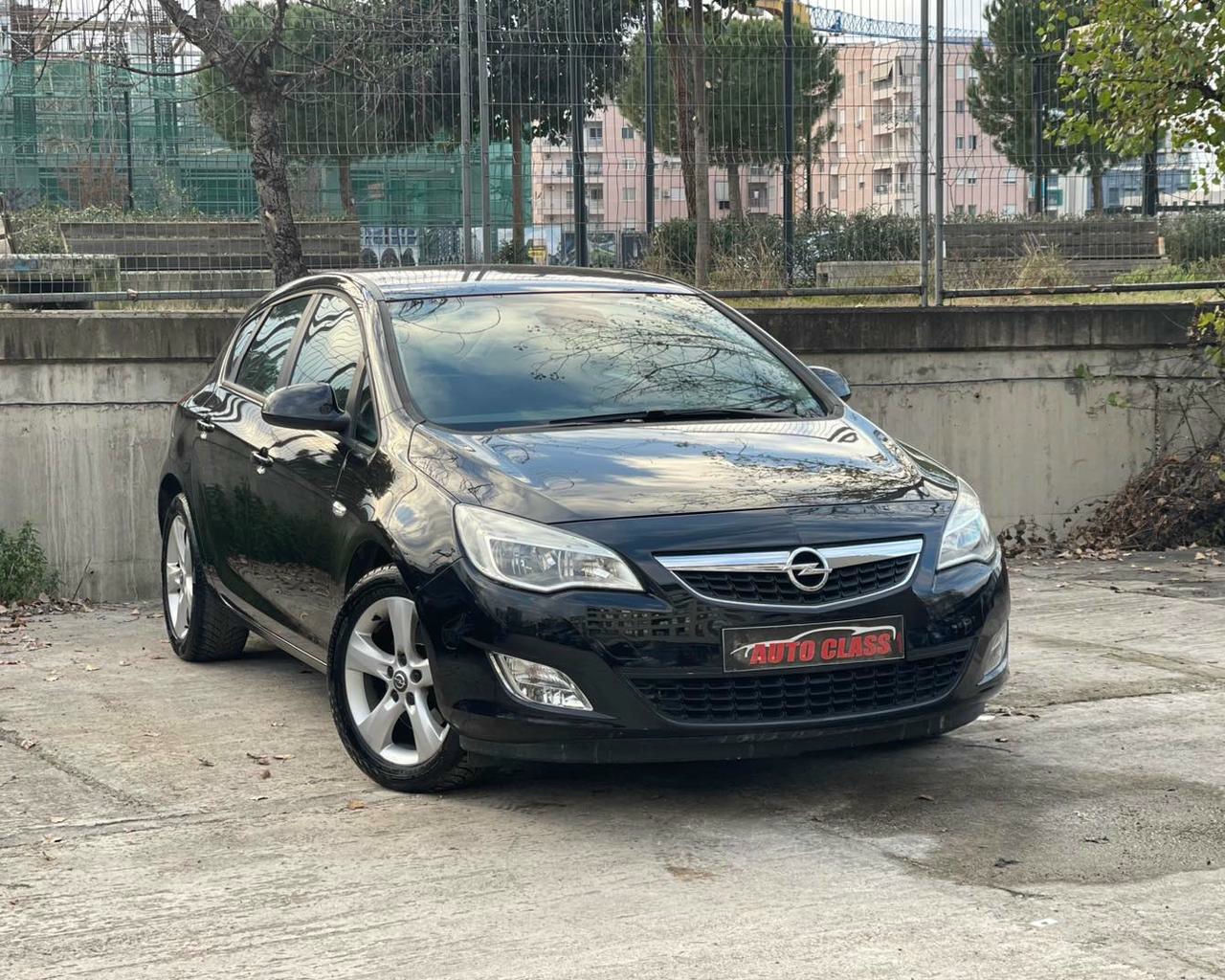 Opel Astra 2010