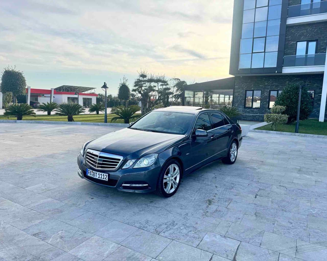 Mercedes-Benz E-Class 2011
