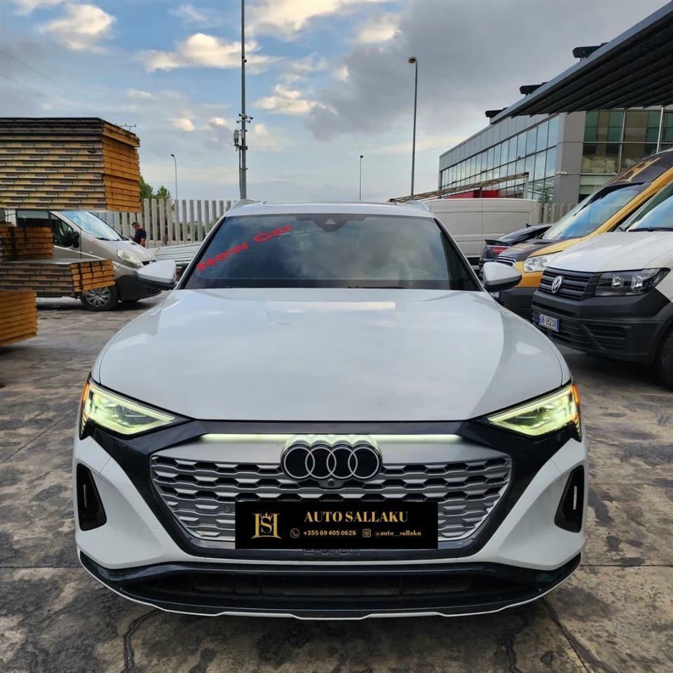 Audi e-tron 2024