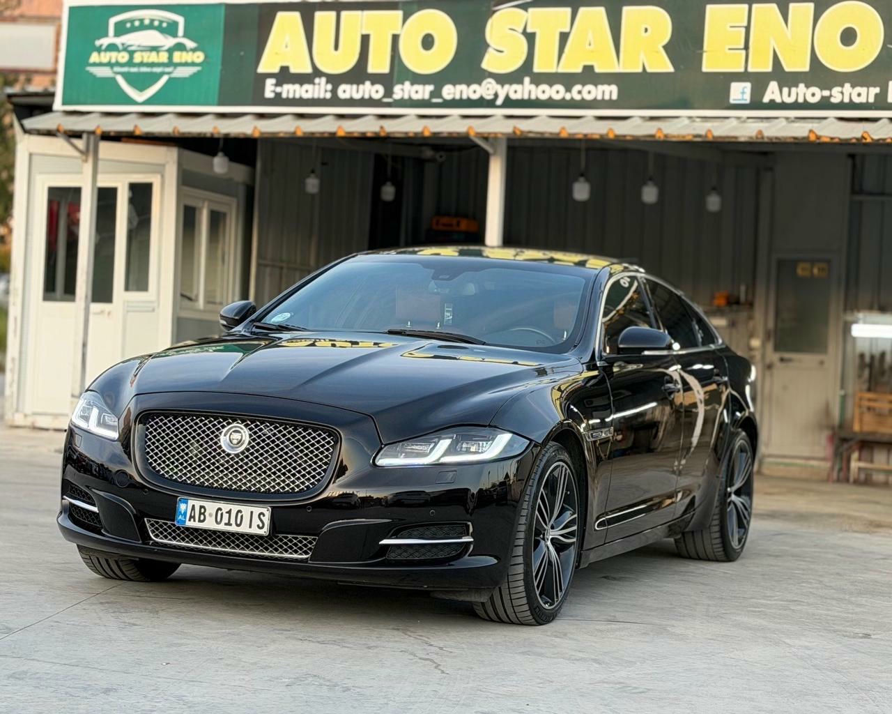 Jaguar XJ