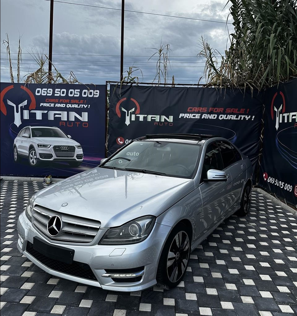 Mercedes-Benz C-Class 2012