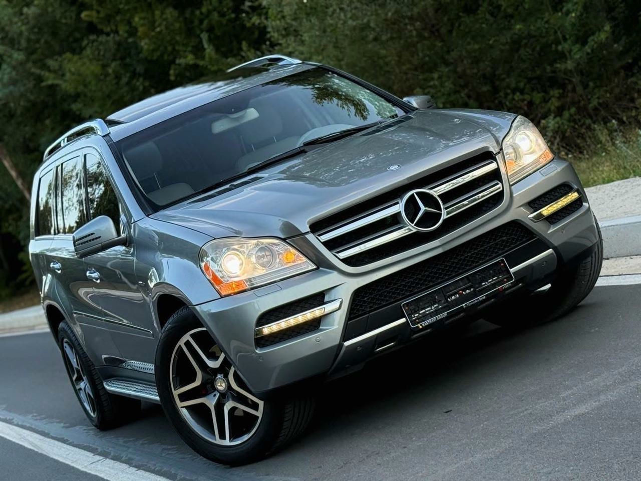 Mercedes-Benz CLA 2012