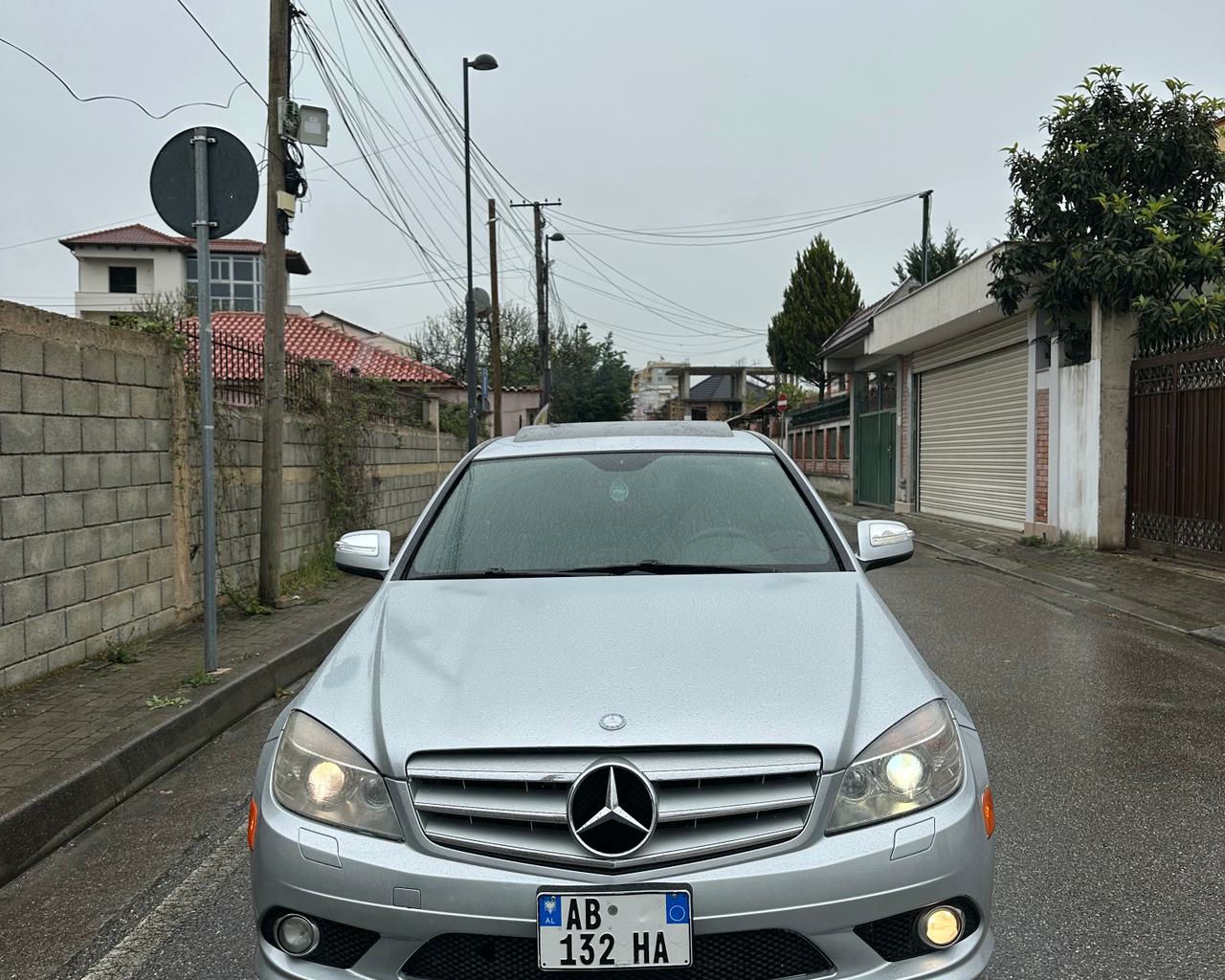 Mercedes-Benz C-Class 2010