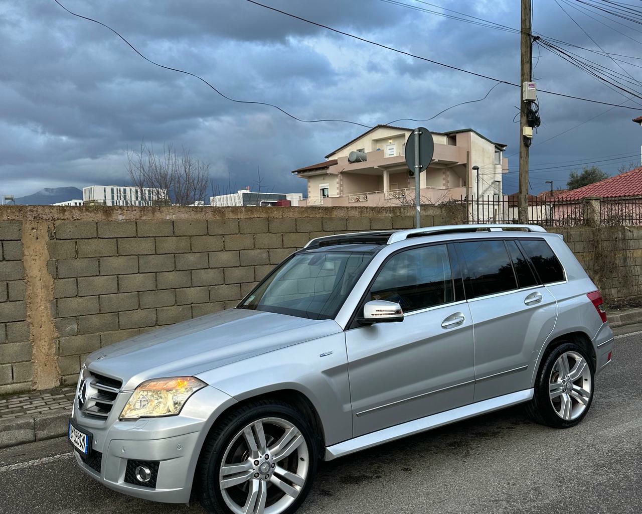 Mercedes-Benz GLK-Class 2010