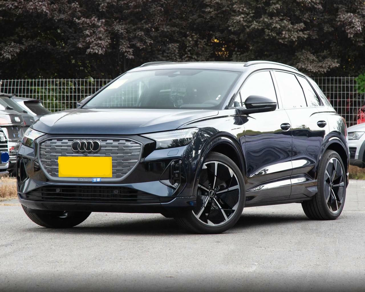 Audi Q4 e-tron 2024