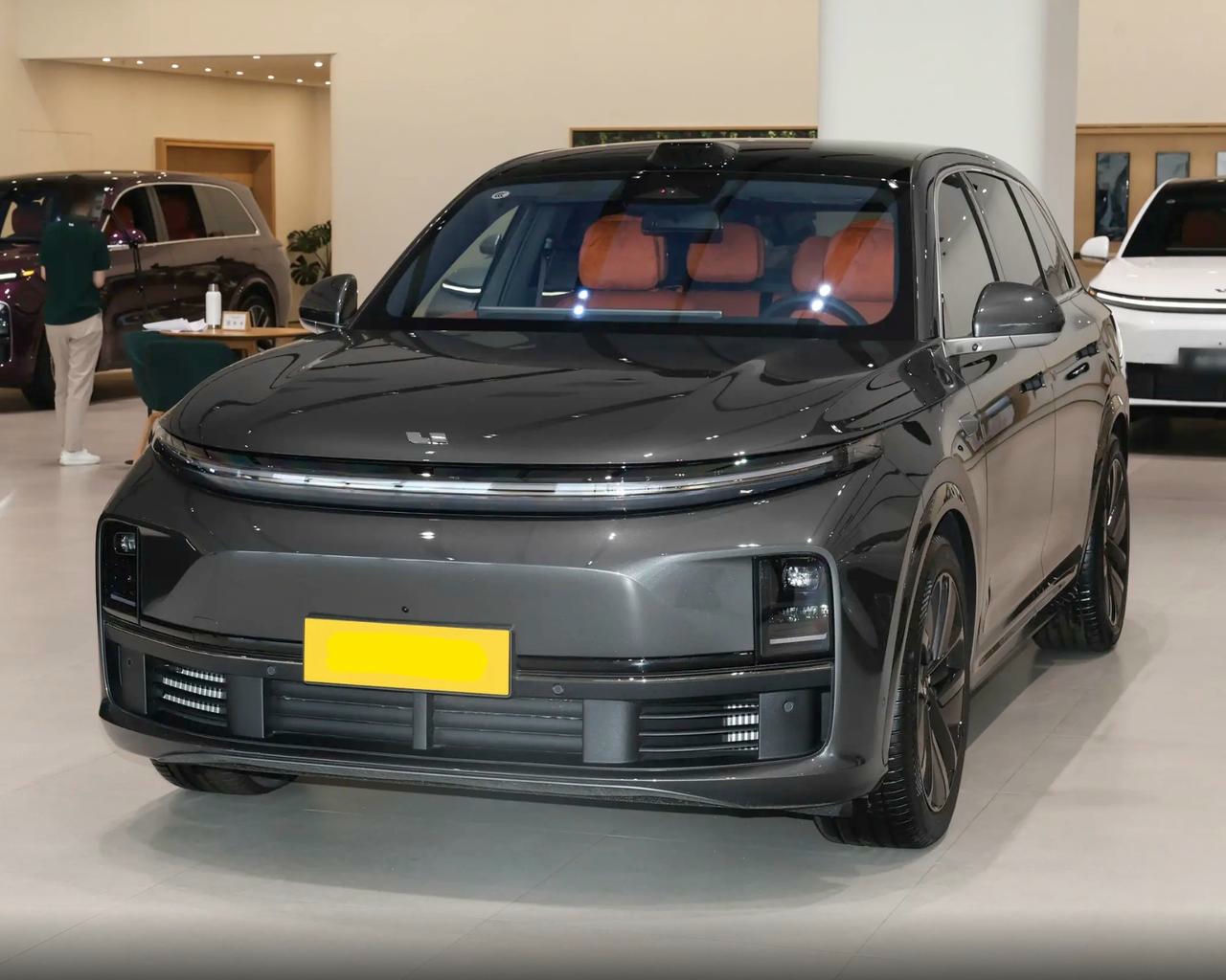 Land Rover Defender 2024