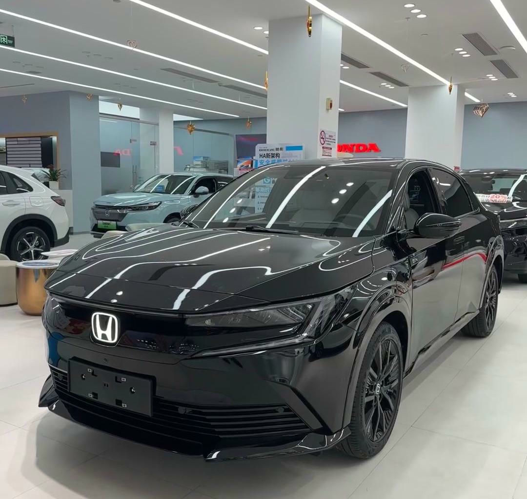 Honda e 2025