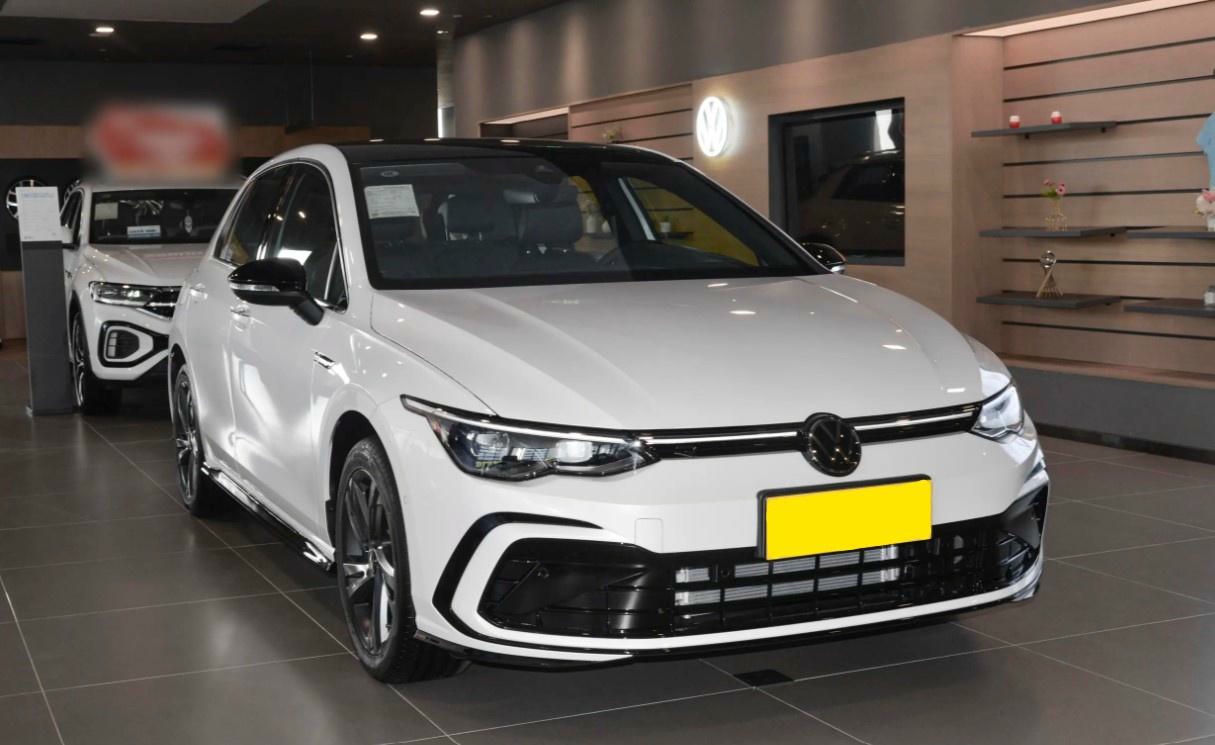 Volkswagen Golf 2025
