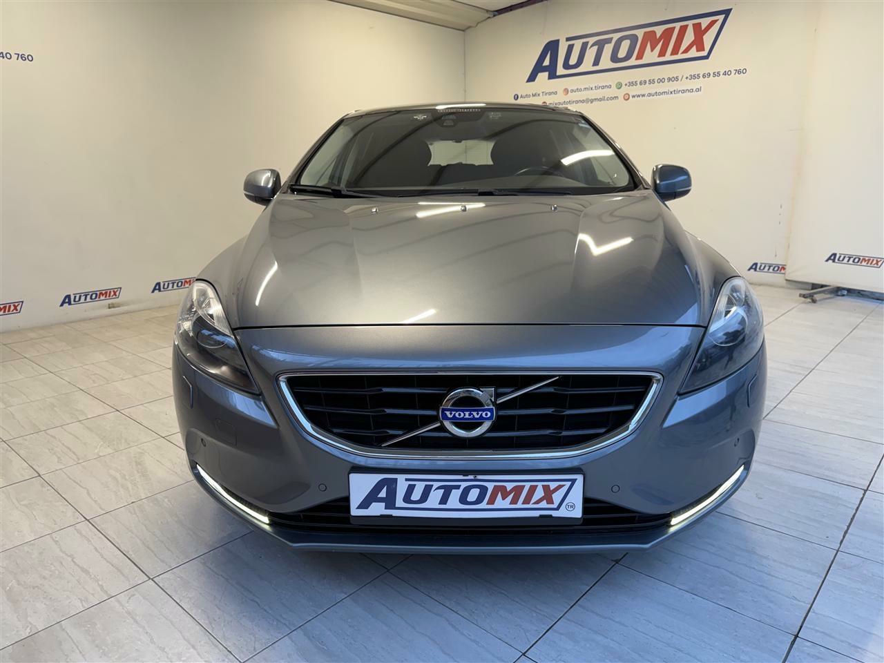 Volvo V40 2014