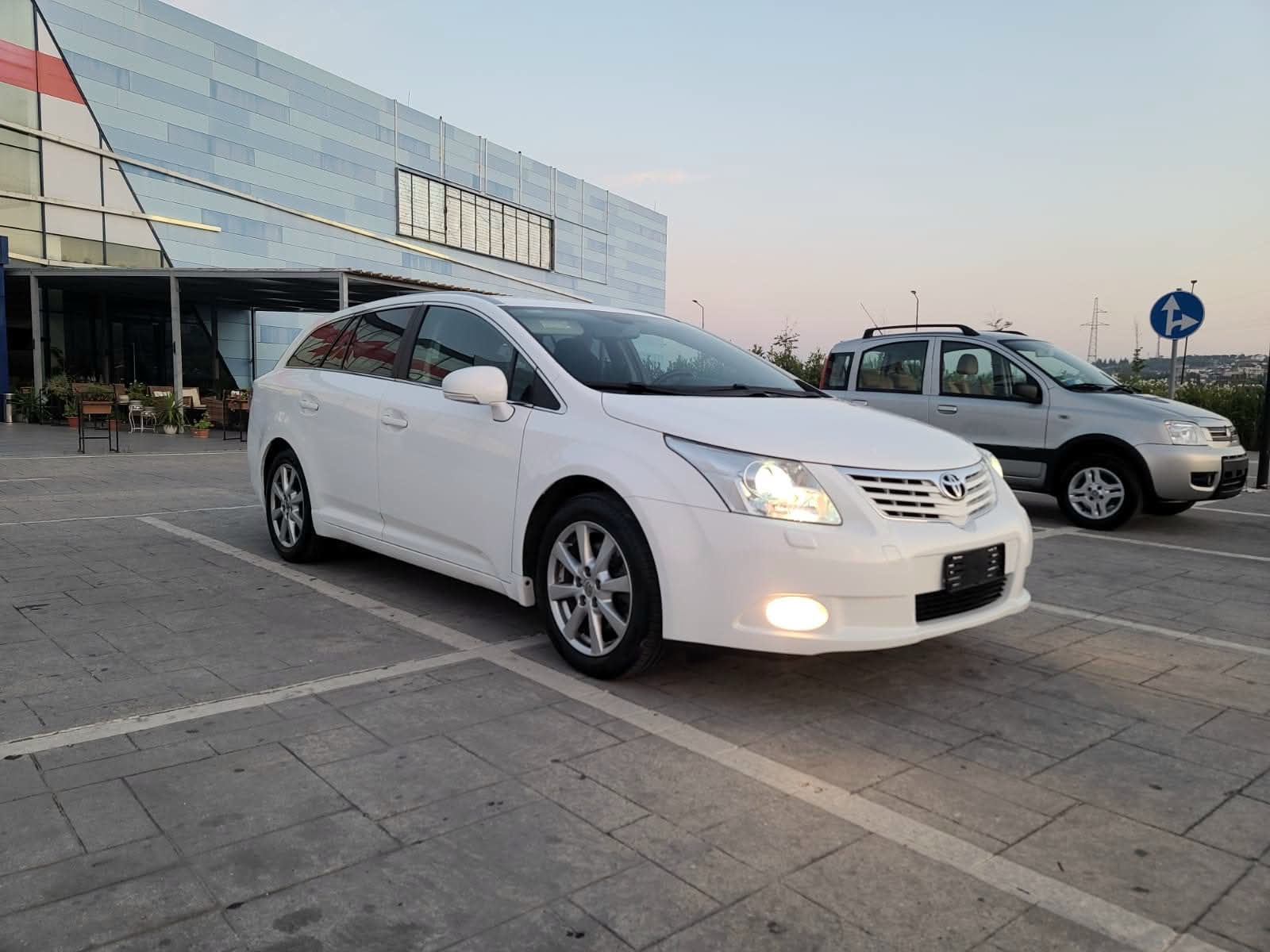 Toyota Avensis 2009