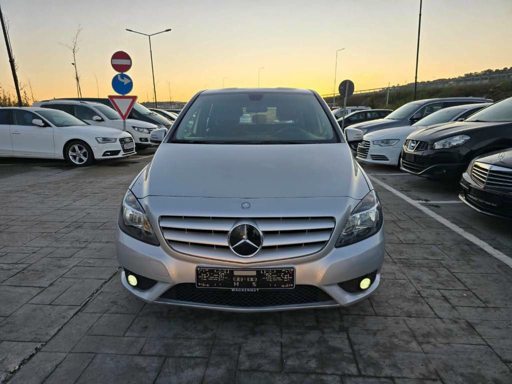 Mercedes-Benz B-Class 2012