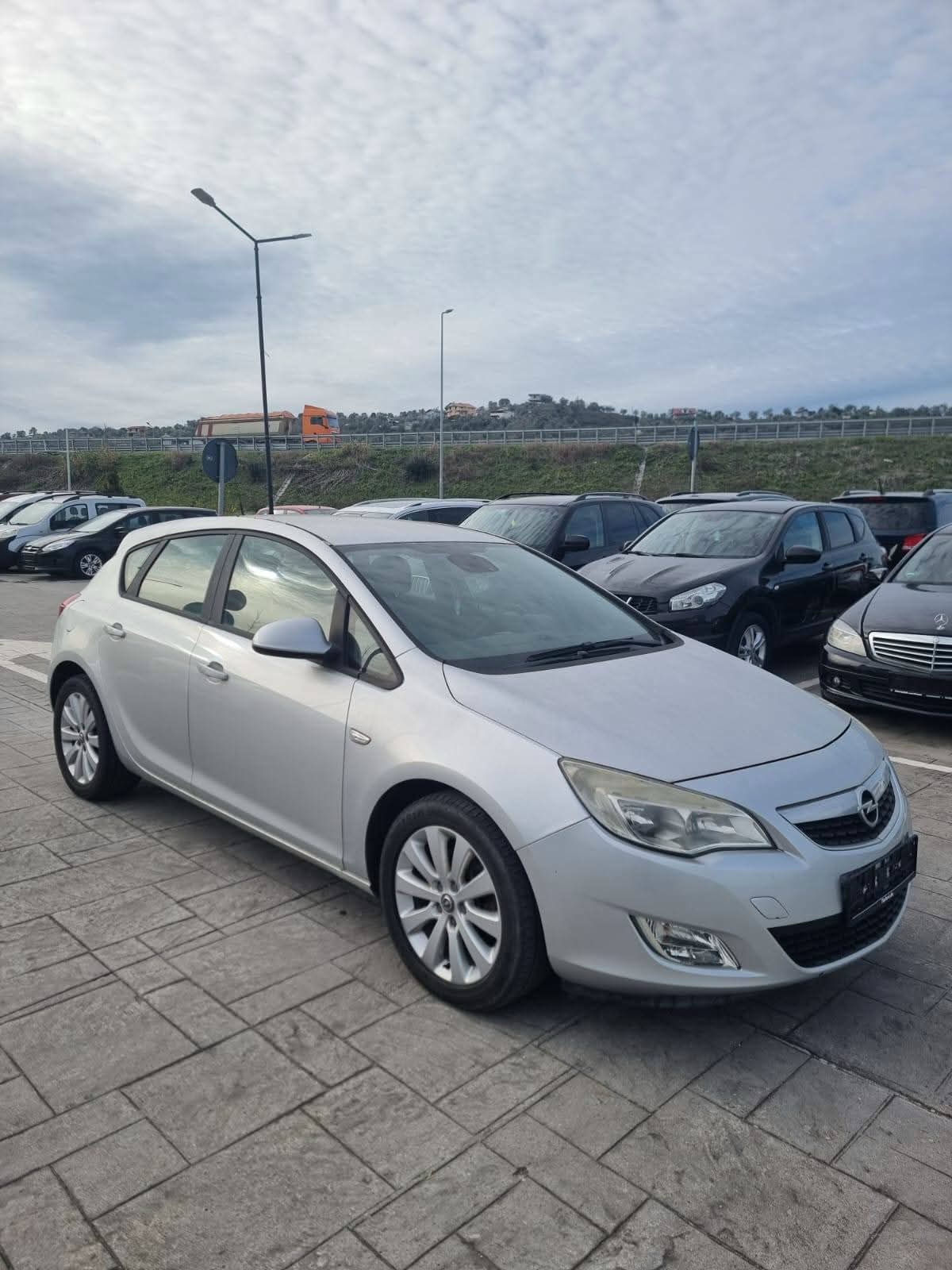 Opel Astra 2010