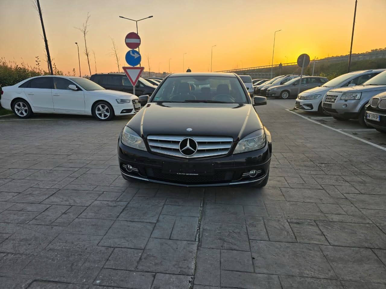 Mercedes-Benz C-Class 2009