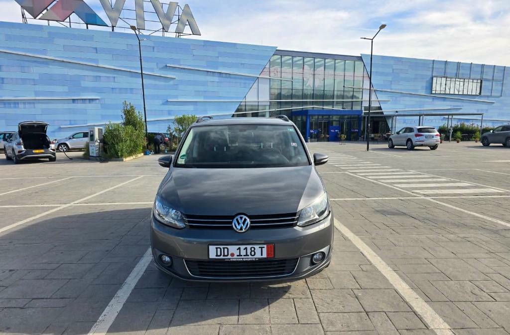 Volkswagen Touran 2011