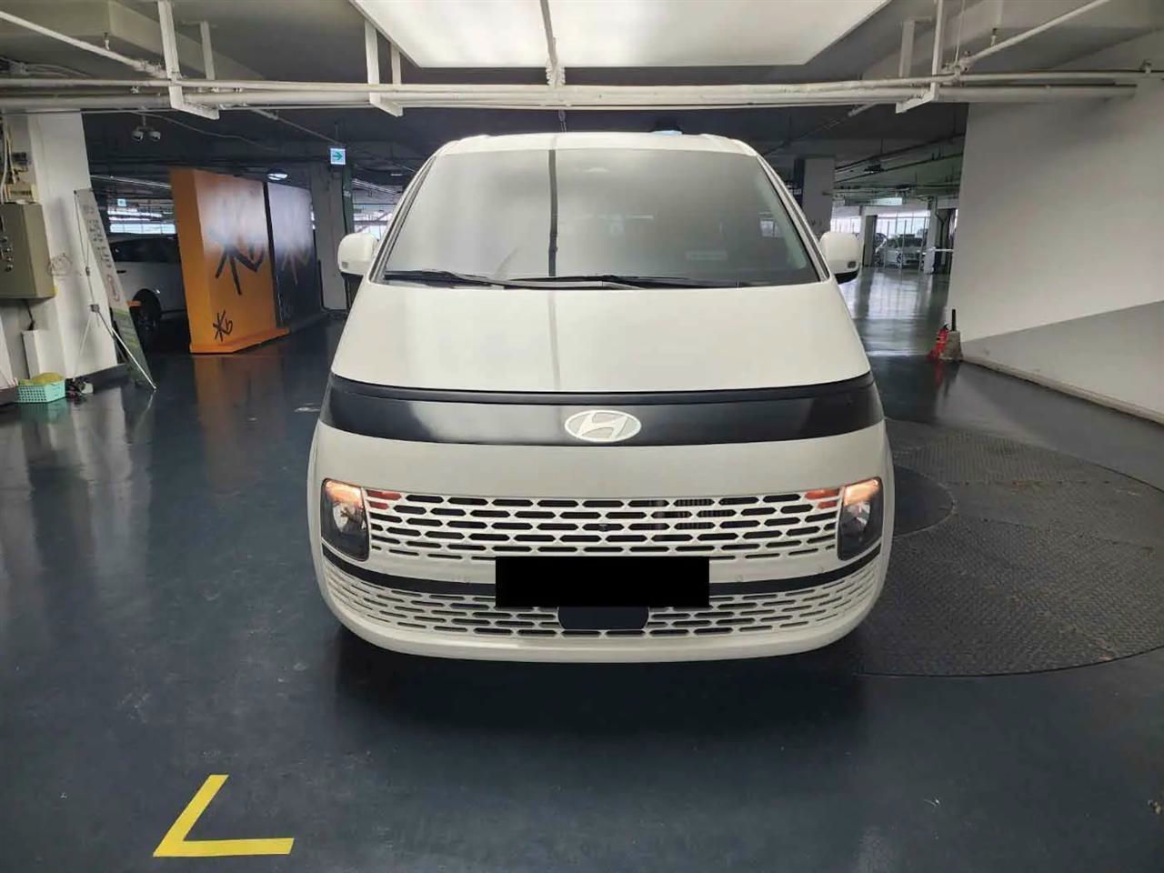 Hyundai Starex