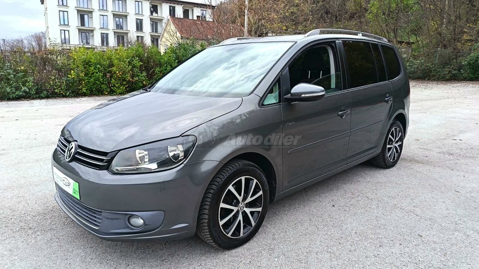 Volkswagen Touran 2011