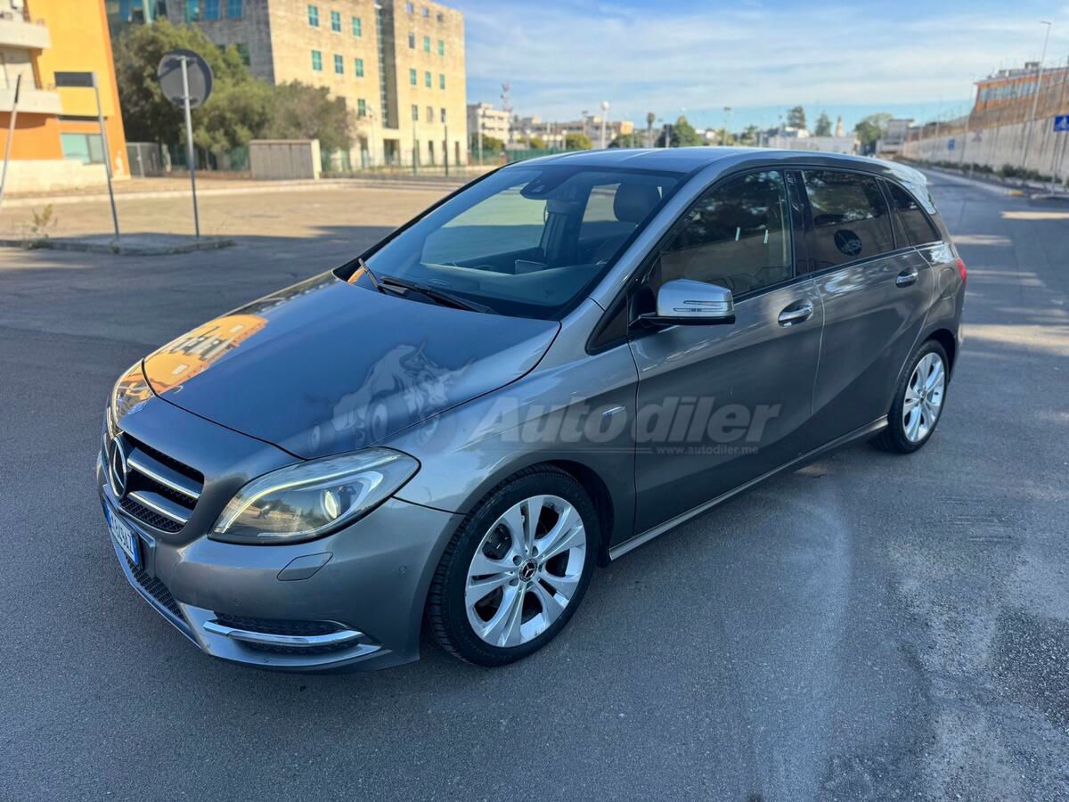 Mercedes-Benz B-Class 2012