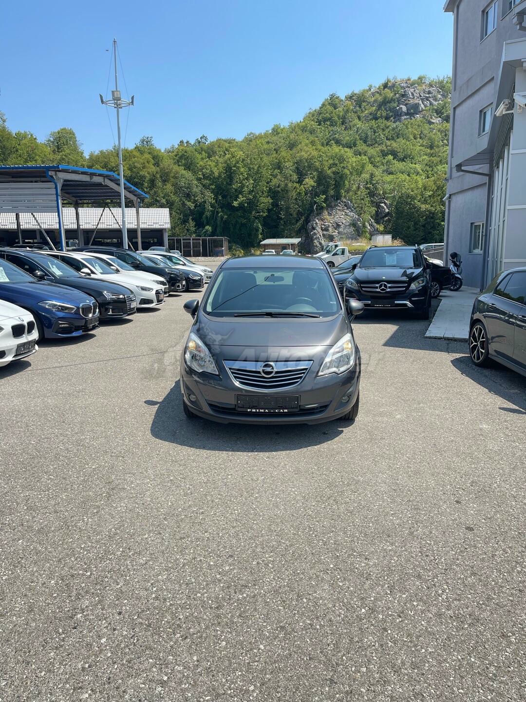Opel Meriva 2011