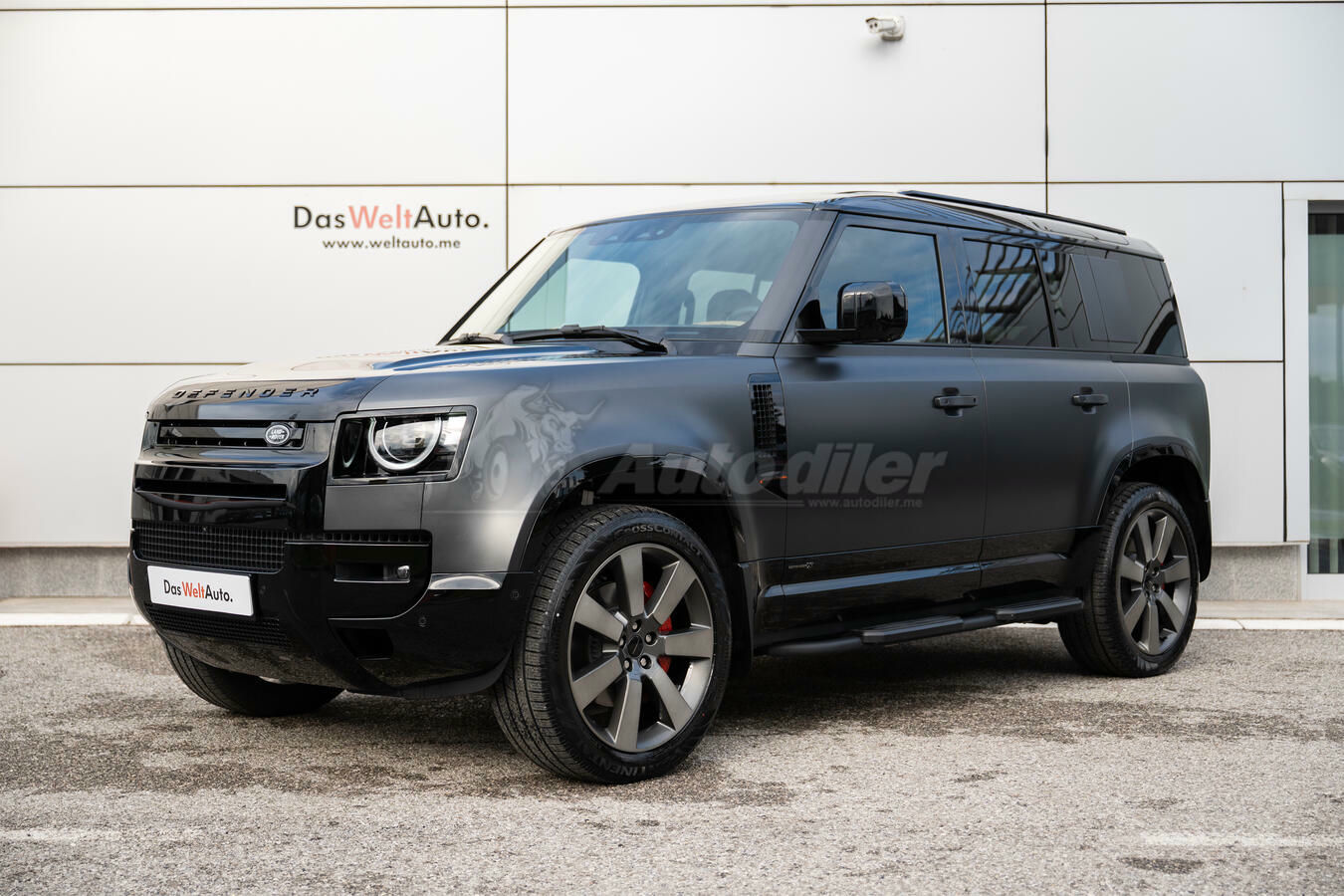 Land Rover Defender 2026