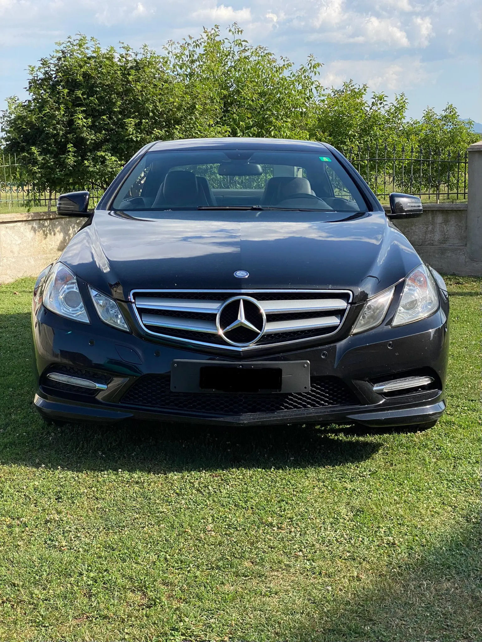 Mercedes-Benz E-Class 2011