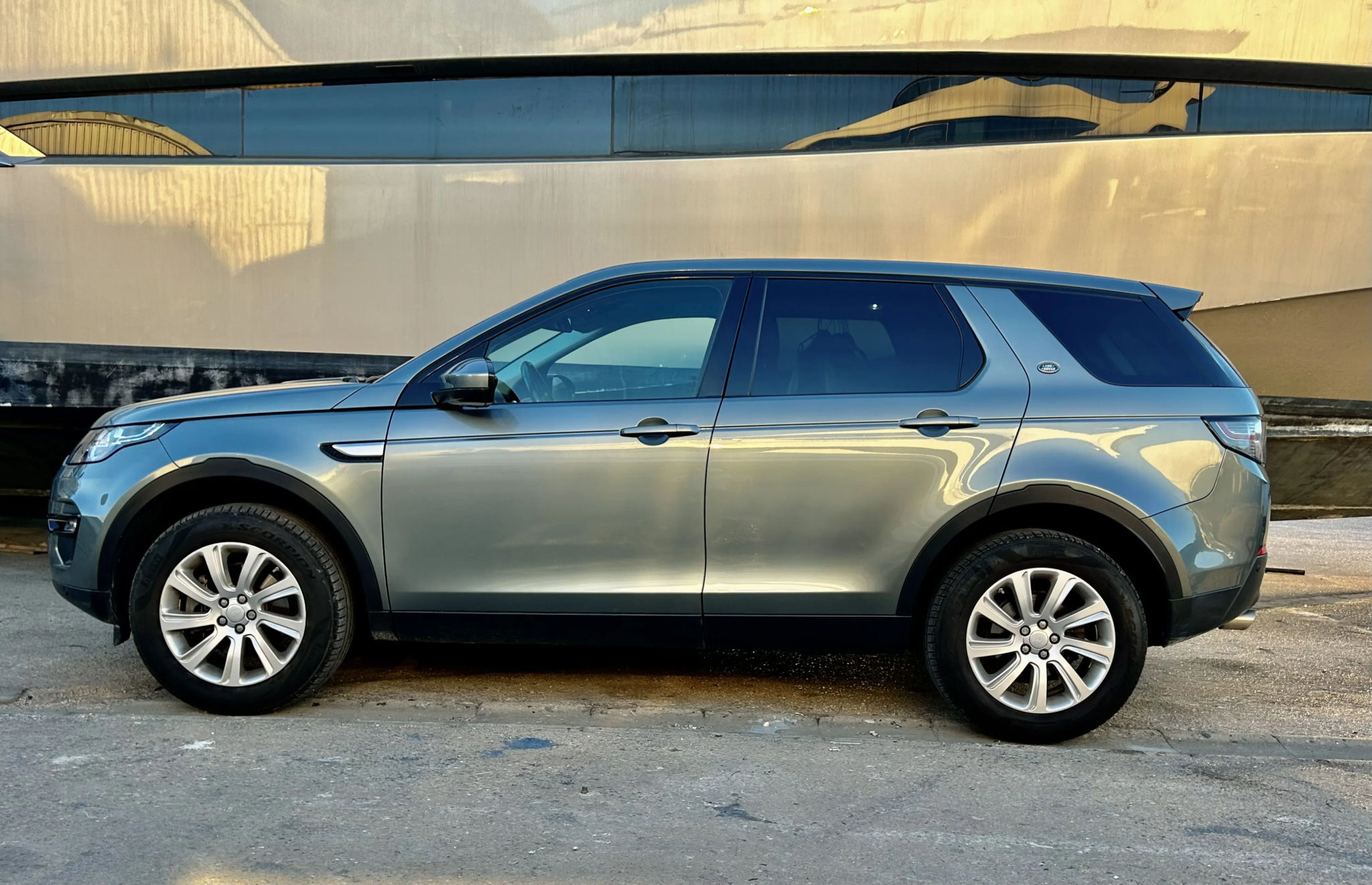 Land Rover Discovery 2015