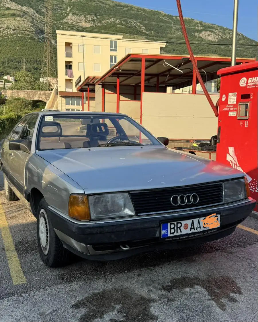 Audi 100 1984