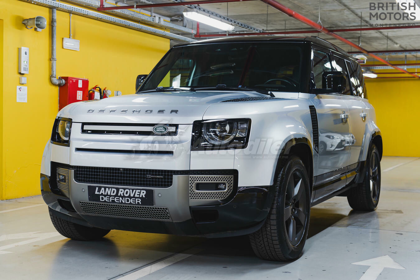 Land Rover Defender 2022