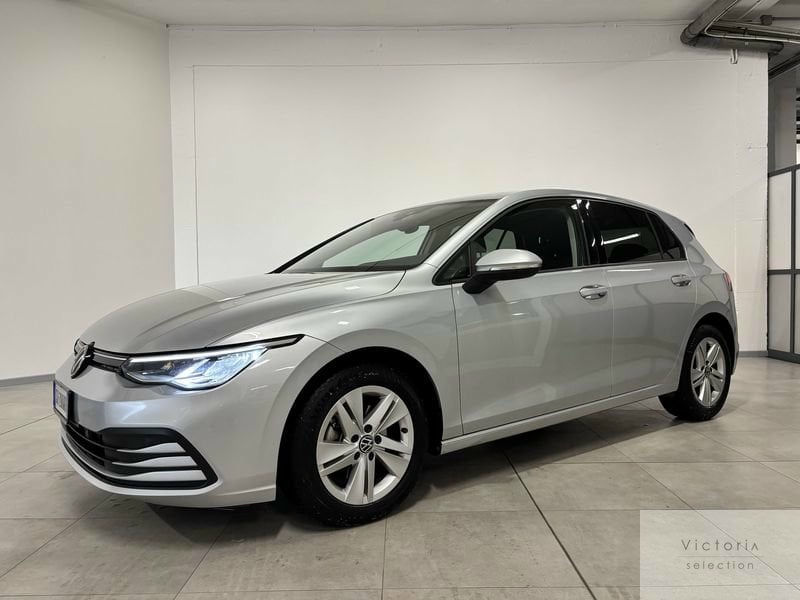 VOLKSWAGEN Golf 2021