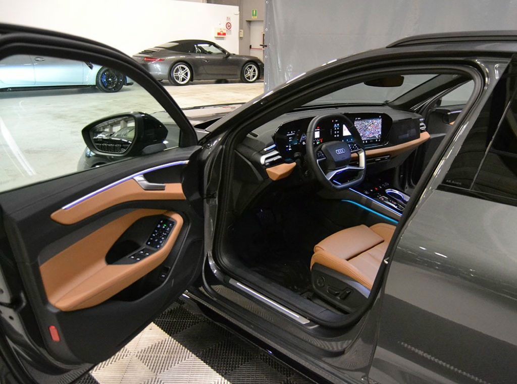 AUDI A6 2025