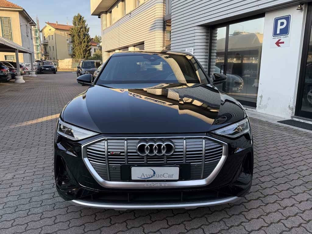 AUDI e-tron 2021
