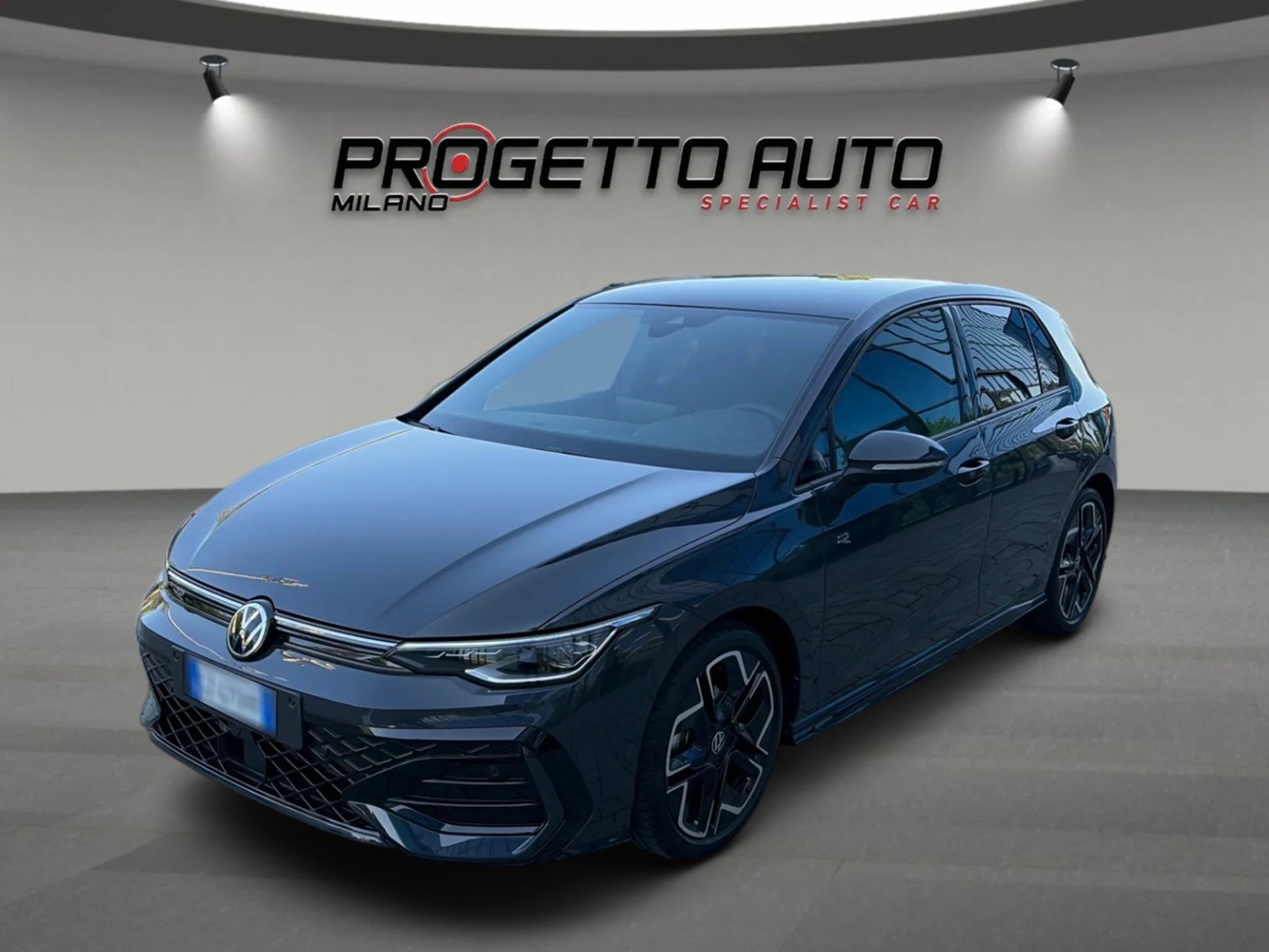 VOLKSWAGEN Golf 2025