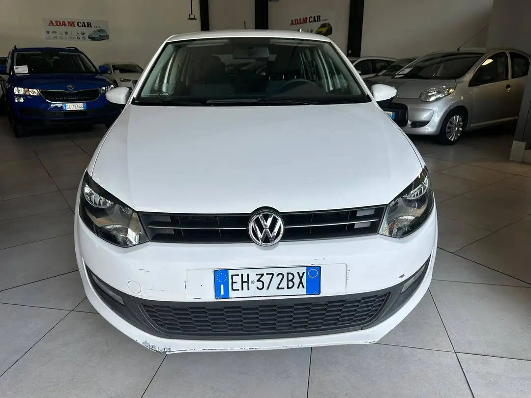 VOLKSWAGEN Polo 2011