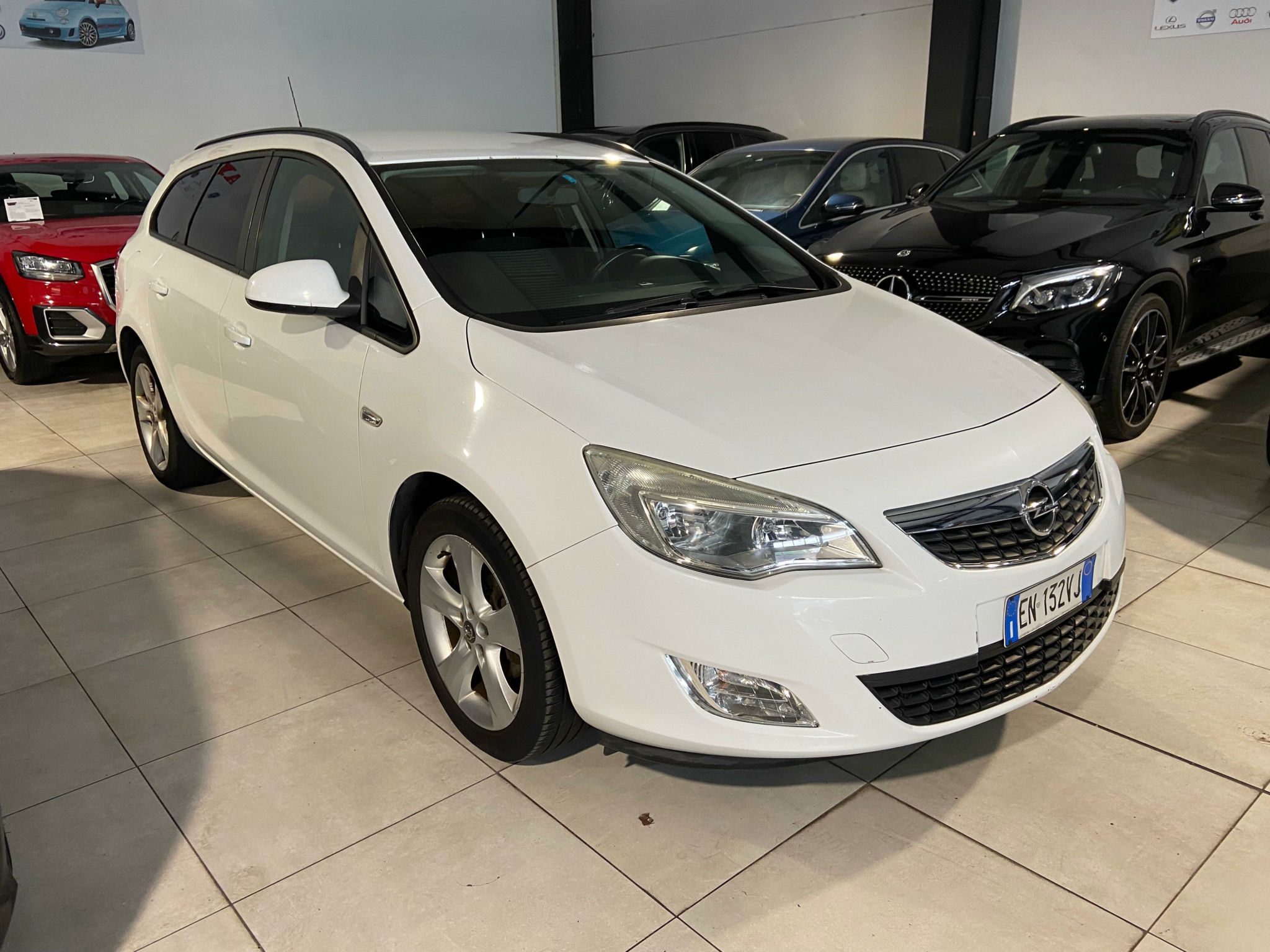 OPEL Astra 2012